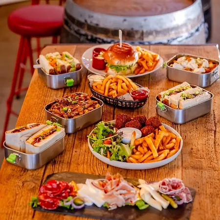 The People - * ליל