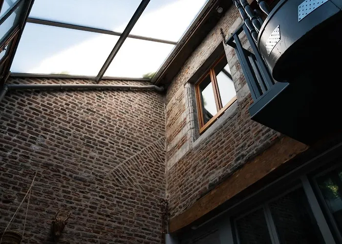 The People - Hostel *