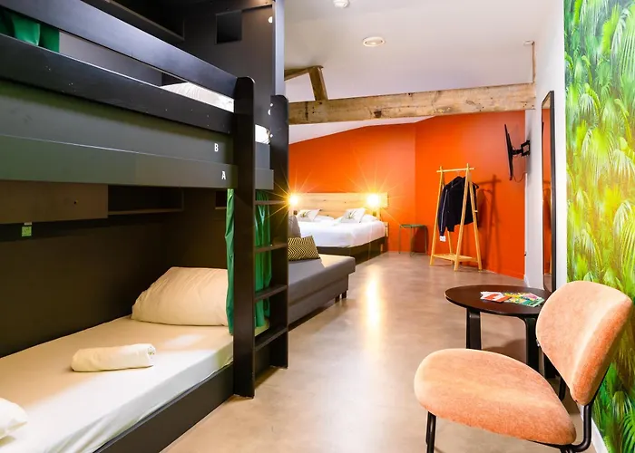 The People - Hostel Rijsel