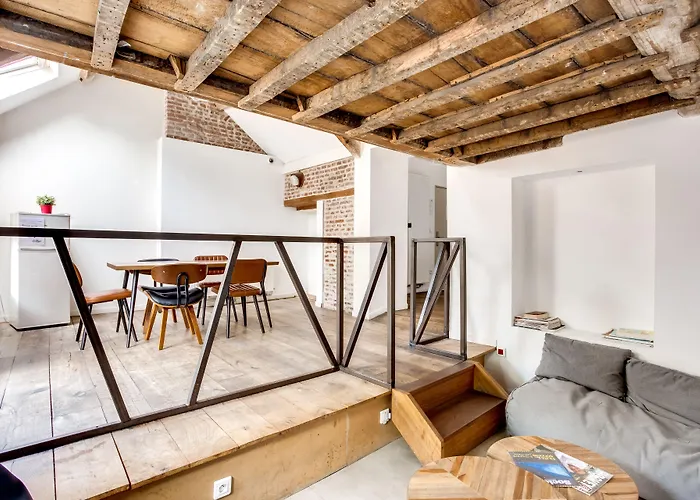 The People - Hostel Rijsel