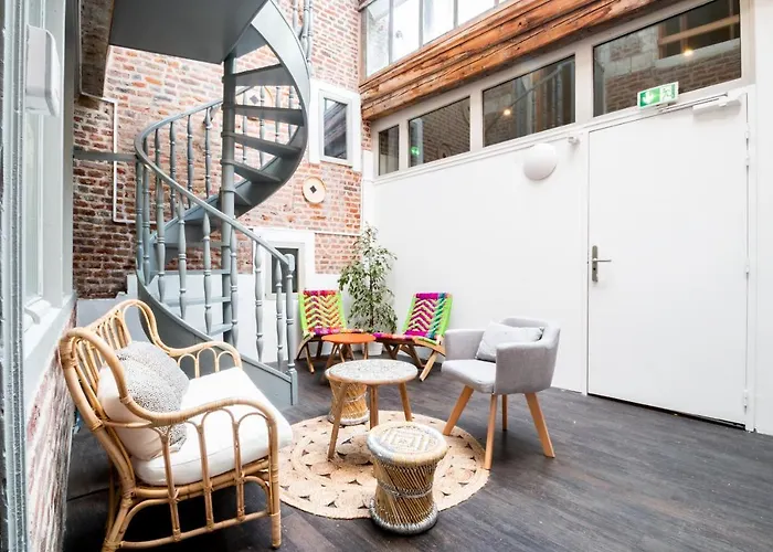 The People - Hostel Rijsel