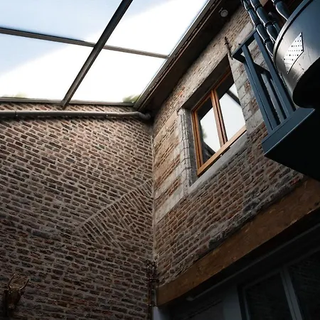 The People - Hostel *