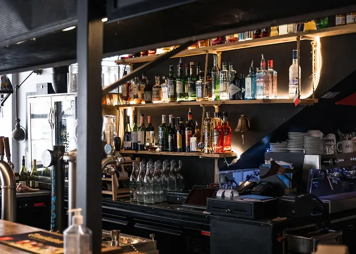 Vandrarhem The People - *