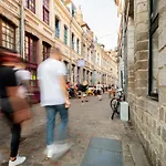The People - Hostel