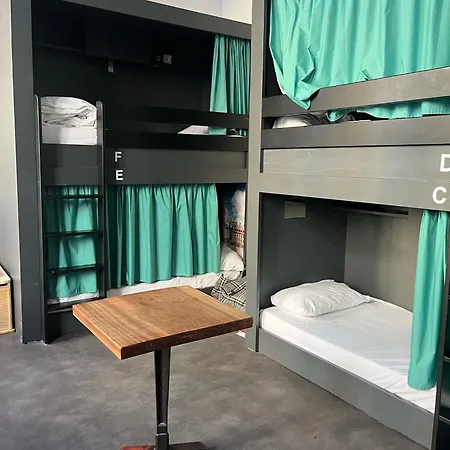 The People - Hostel Lille