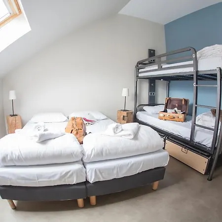 The People - بيت شباب ليل