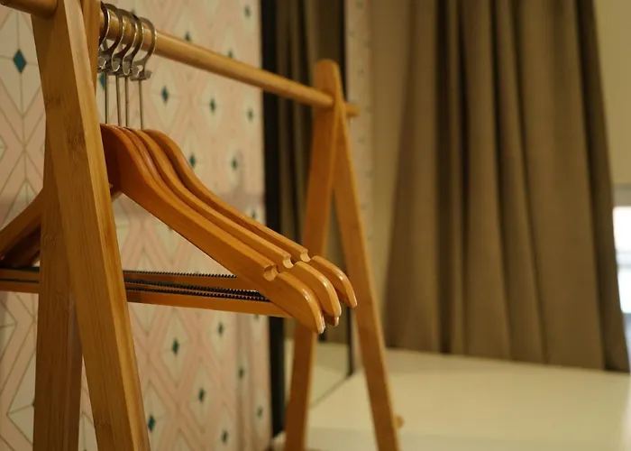 The People - * Lilla