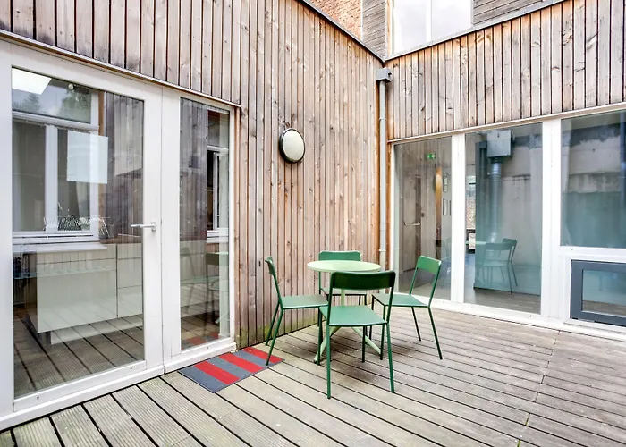 The People - * Lilla