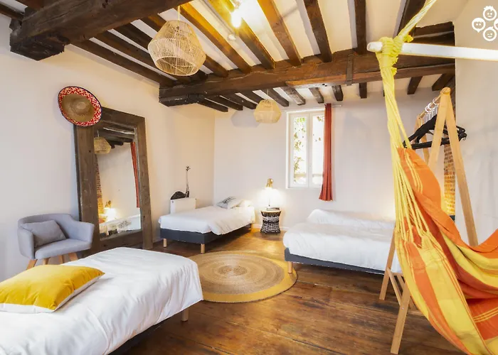 The People - Ostello Lilla